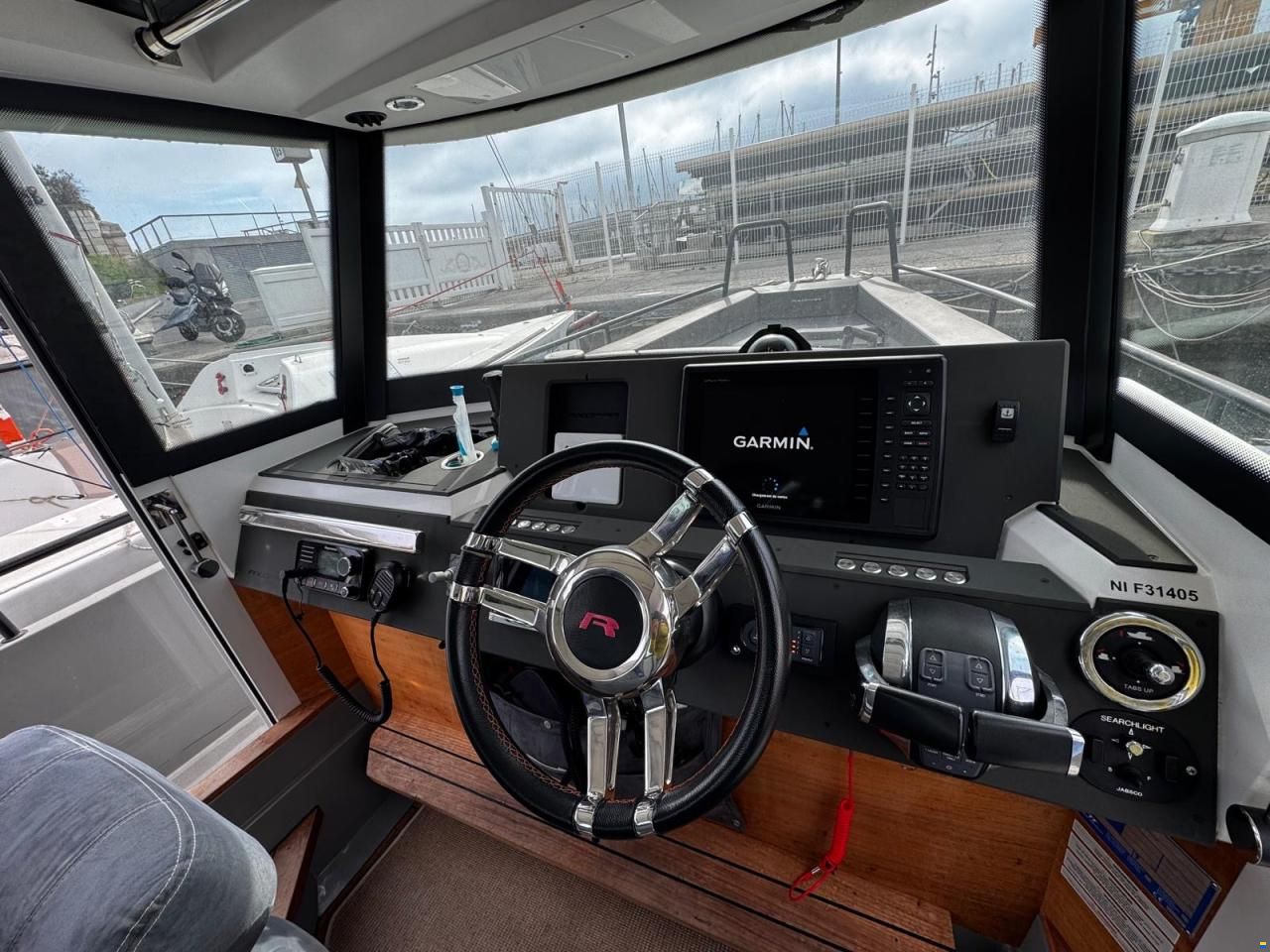 Axopar 28 Cabin R Limited Edition