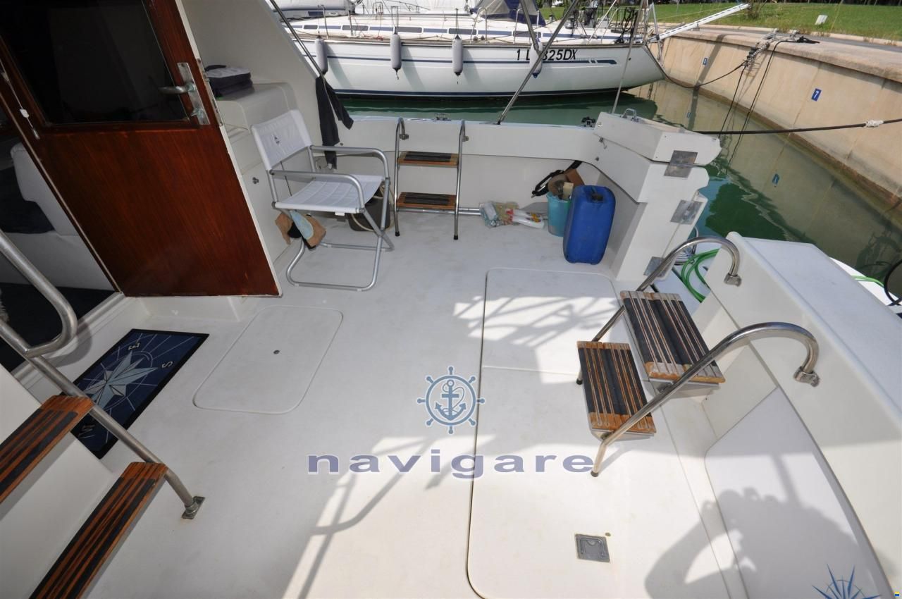 Hatteras 38 SF