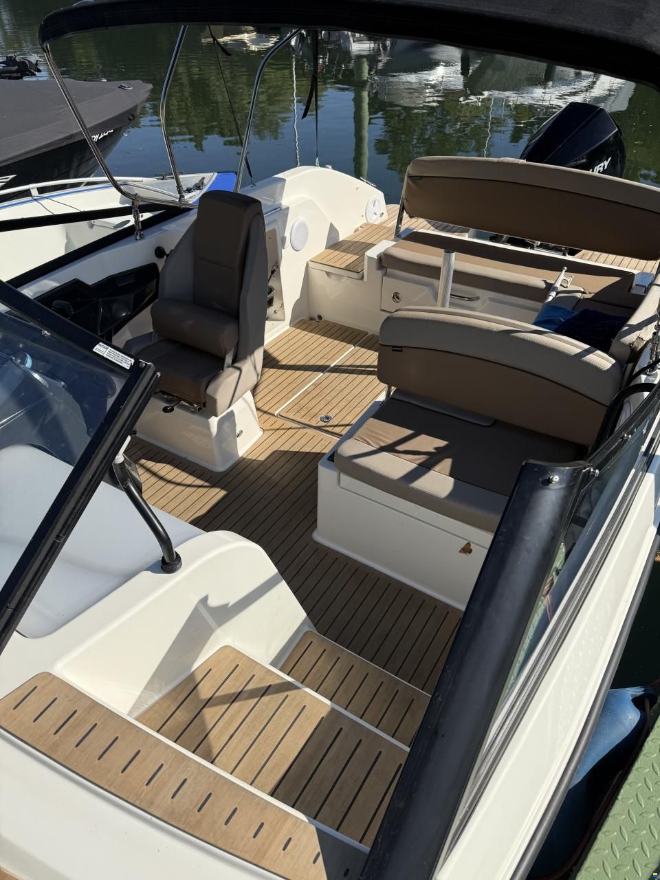 Quicksilver 675  Activ Cruiser