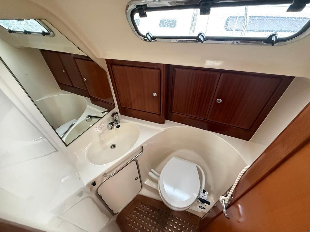 Bavaria 42