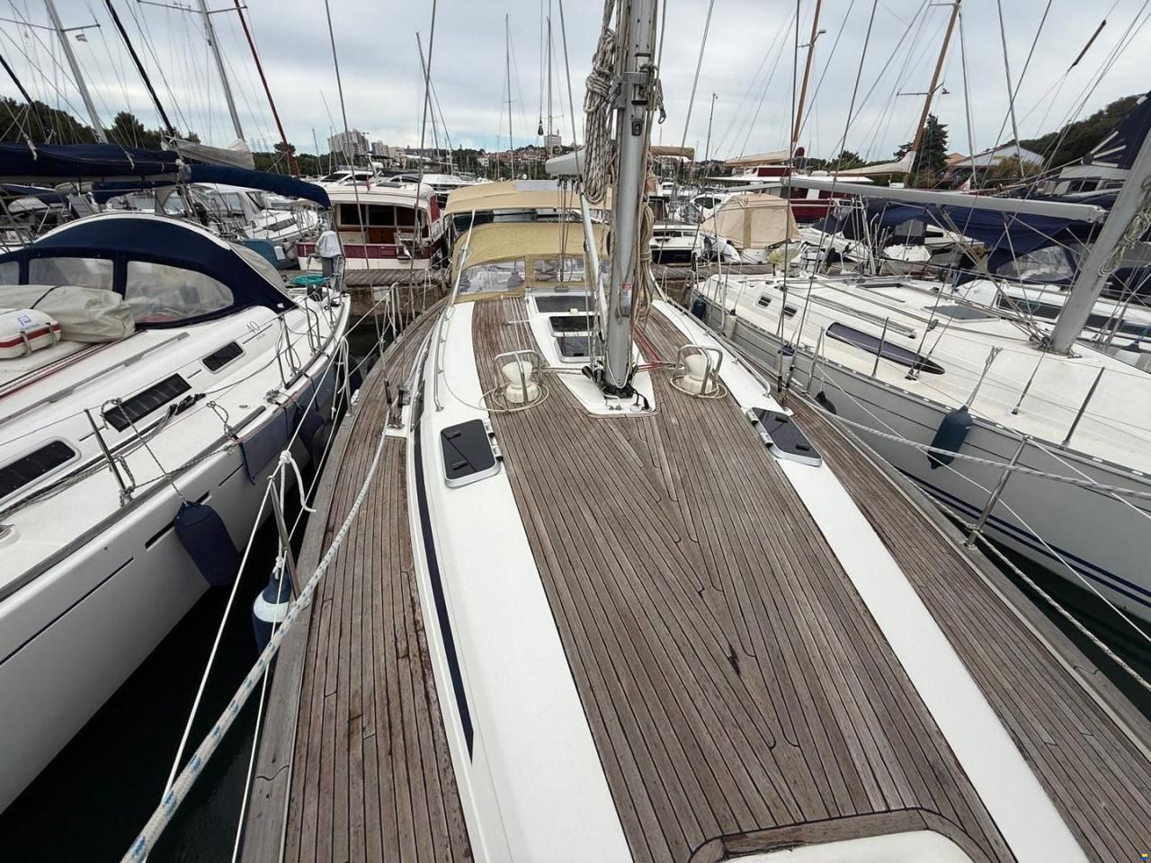 Bavaria 42