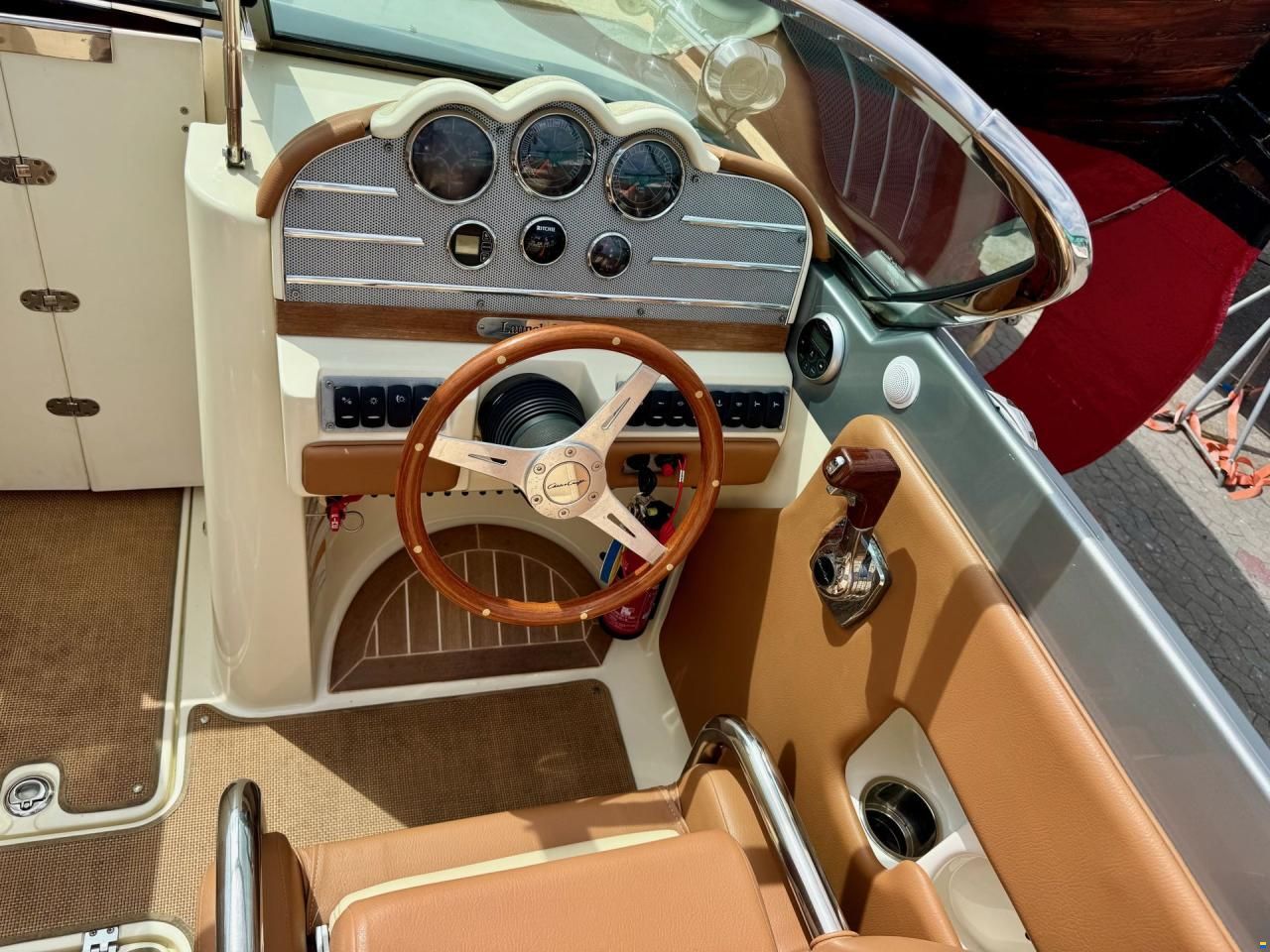 Chris Craft Launch 25