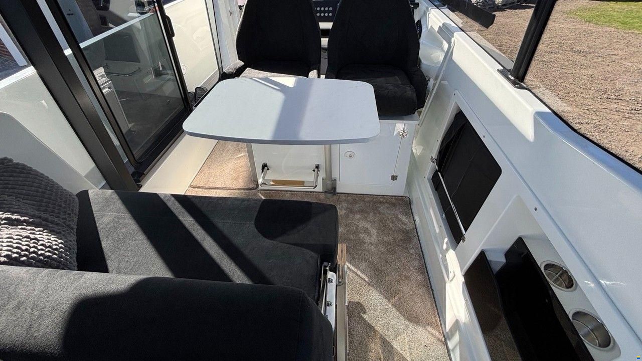 Quarken 27 Cabin