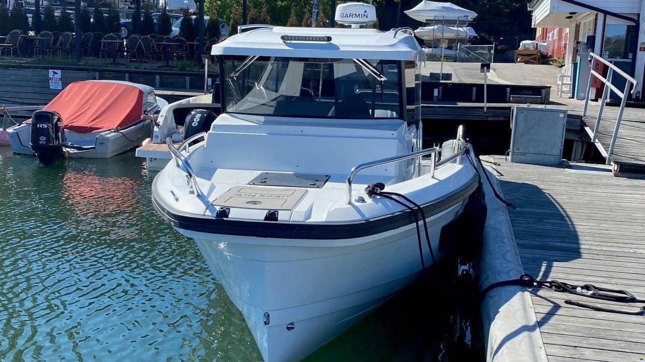 Quarken 27 Cabin
