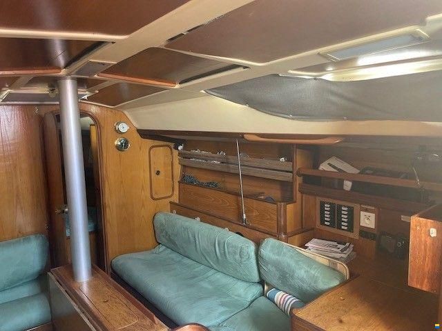 Beneteau Oceanis 350