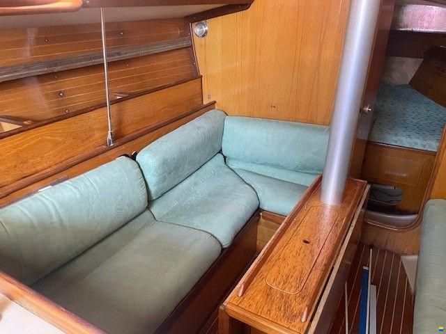 Beneteau Oceanis 350
