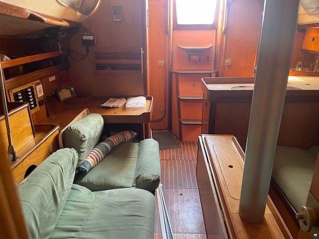 Beneteau Oceanis 350