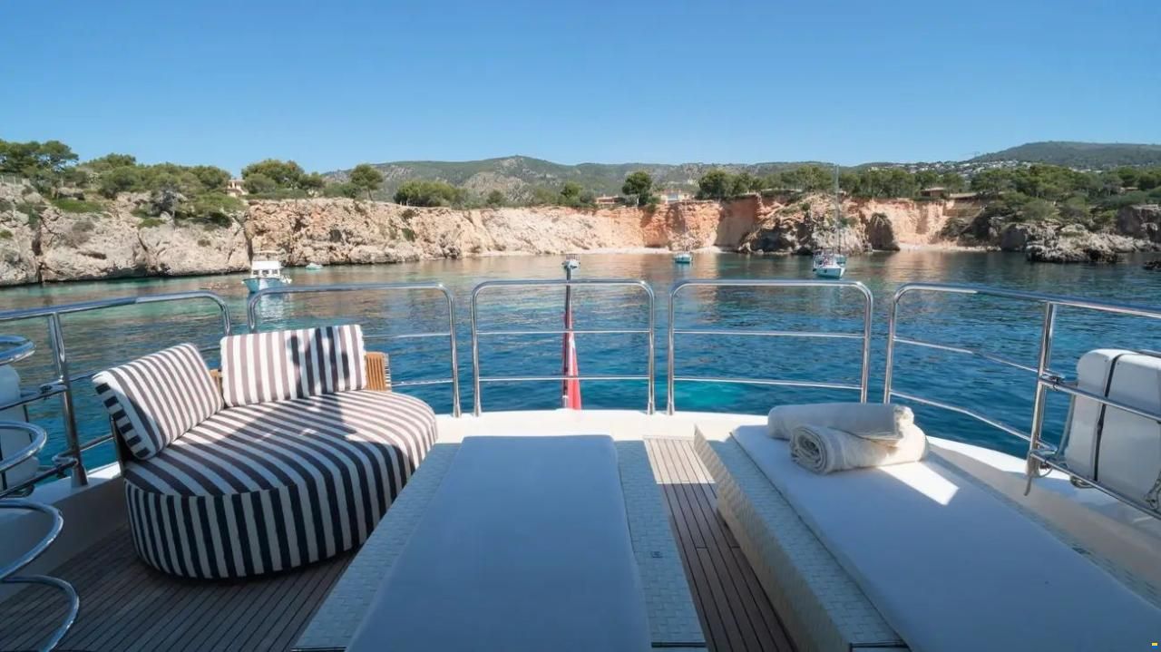 Sunseeker 76 Yacht