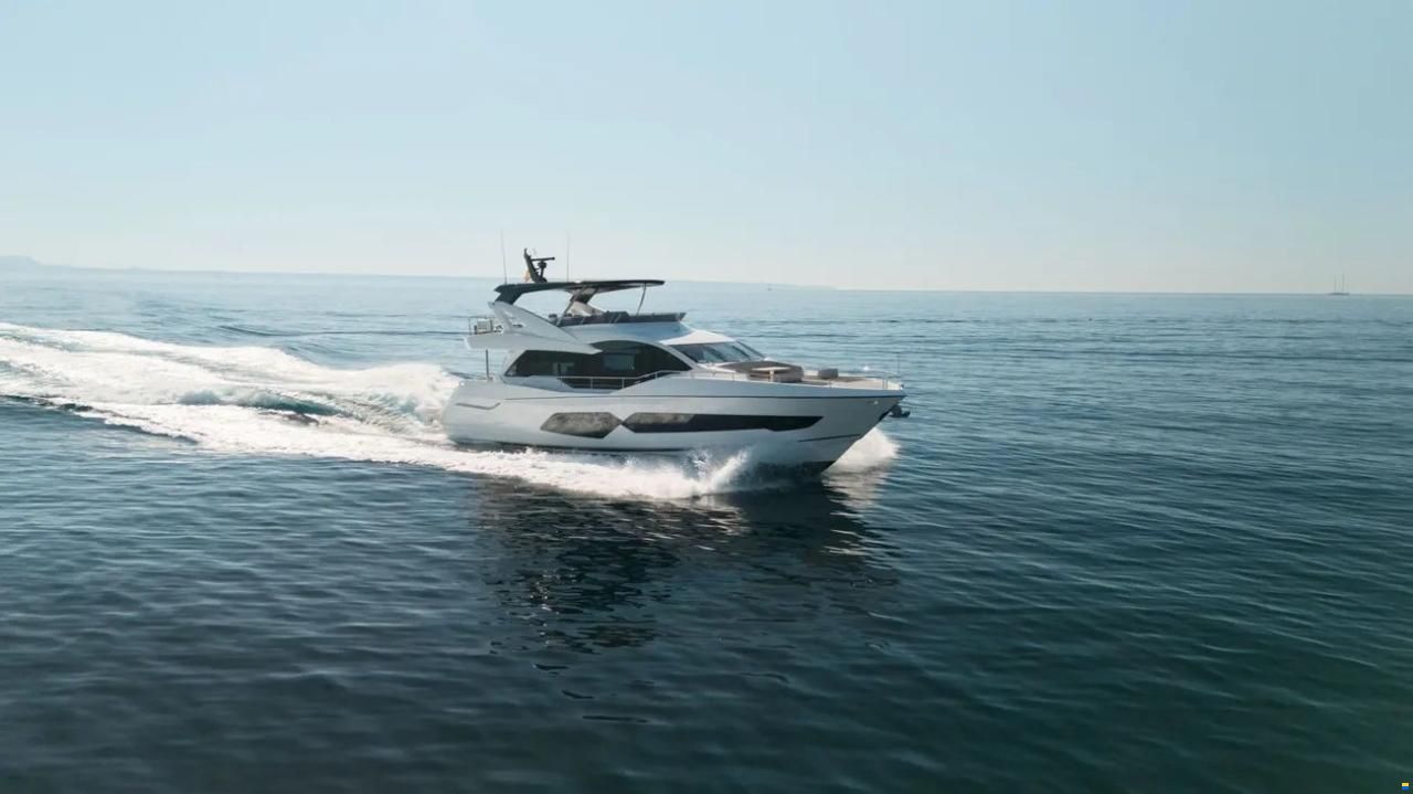 Sunseeker 76 Yacht
