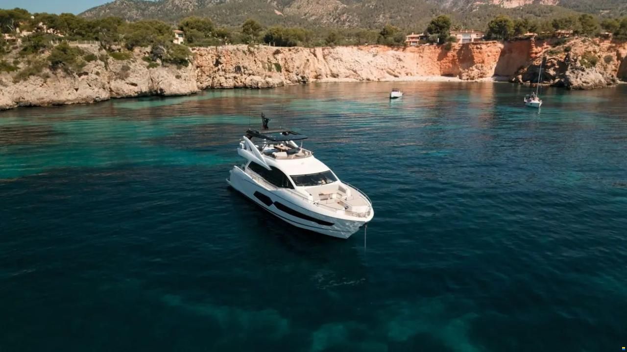 Sunseeker 76 Yacht