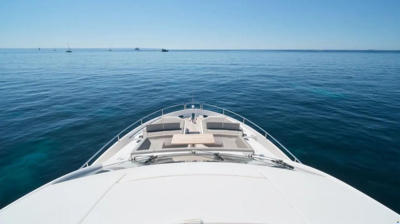 Sunseeker 76 Yacht