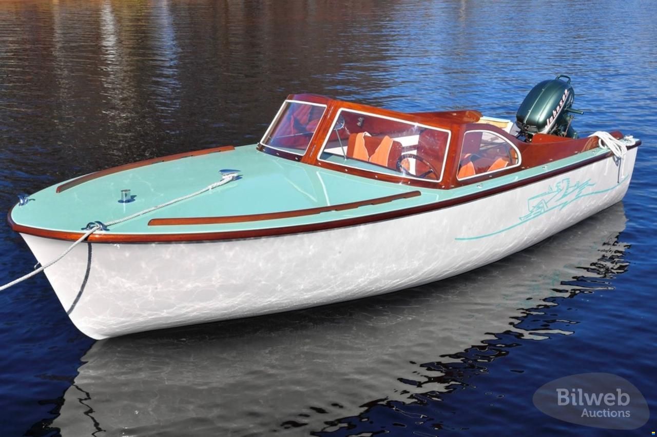 Alloy Yachts Realloy Pilen