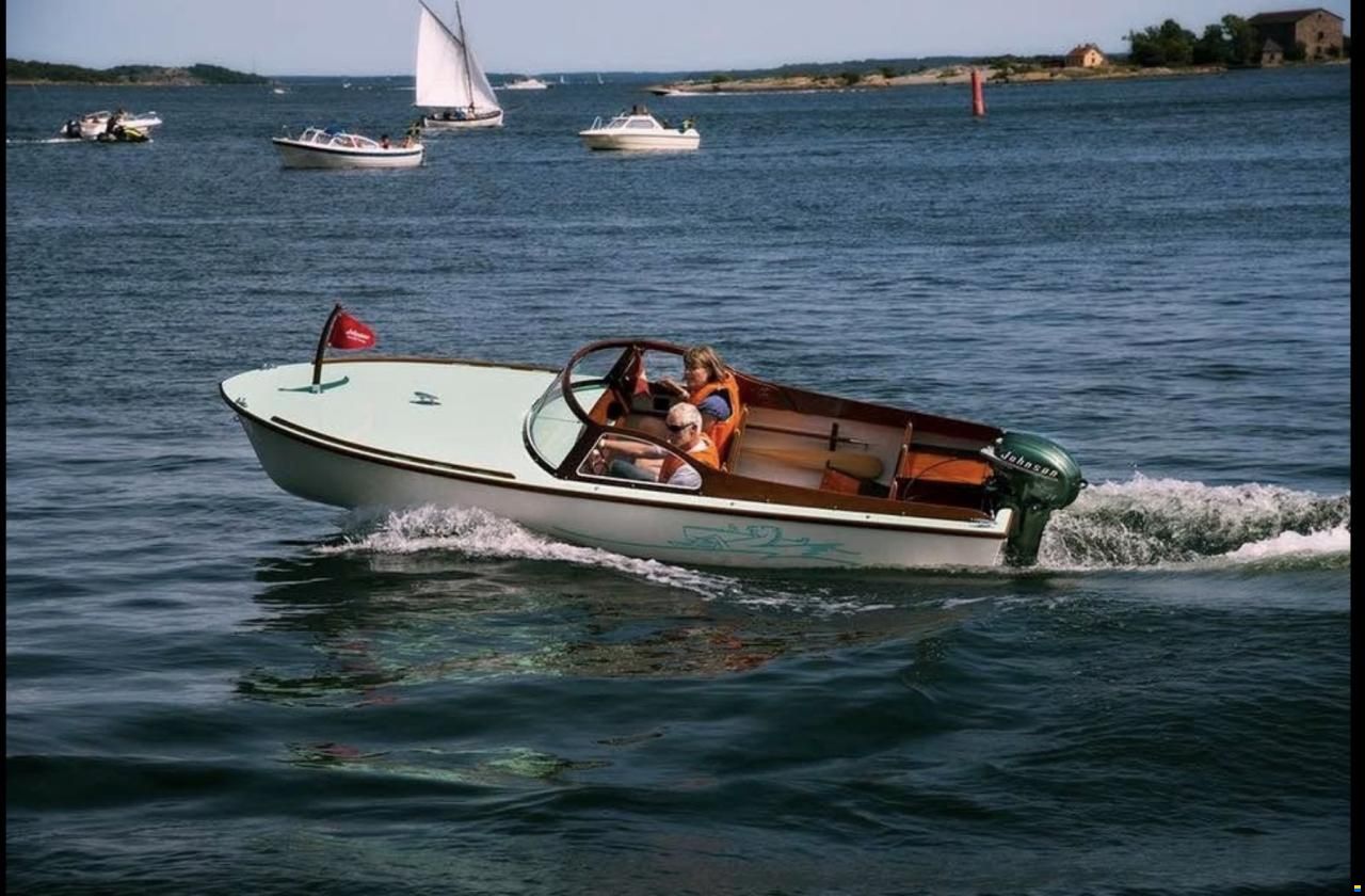 Alloy Yachts Realloy Pilen