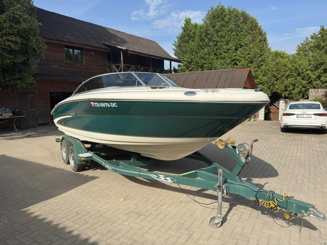 Sea Ray 210 Bowrider Signature