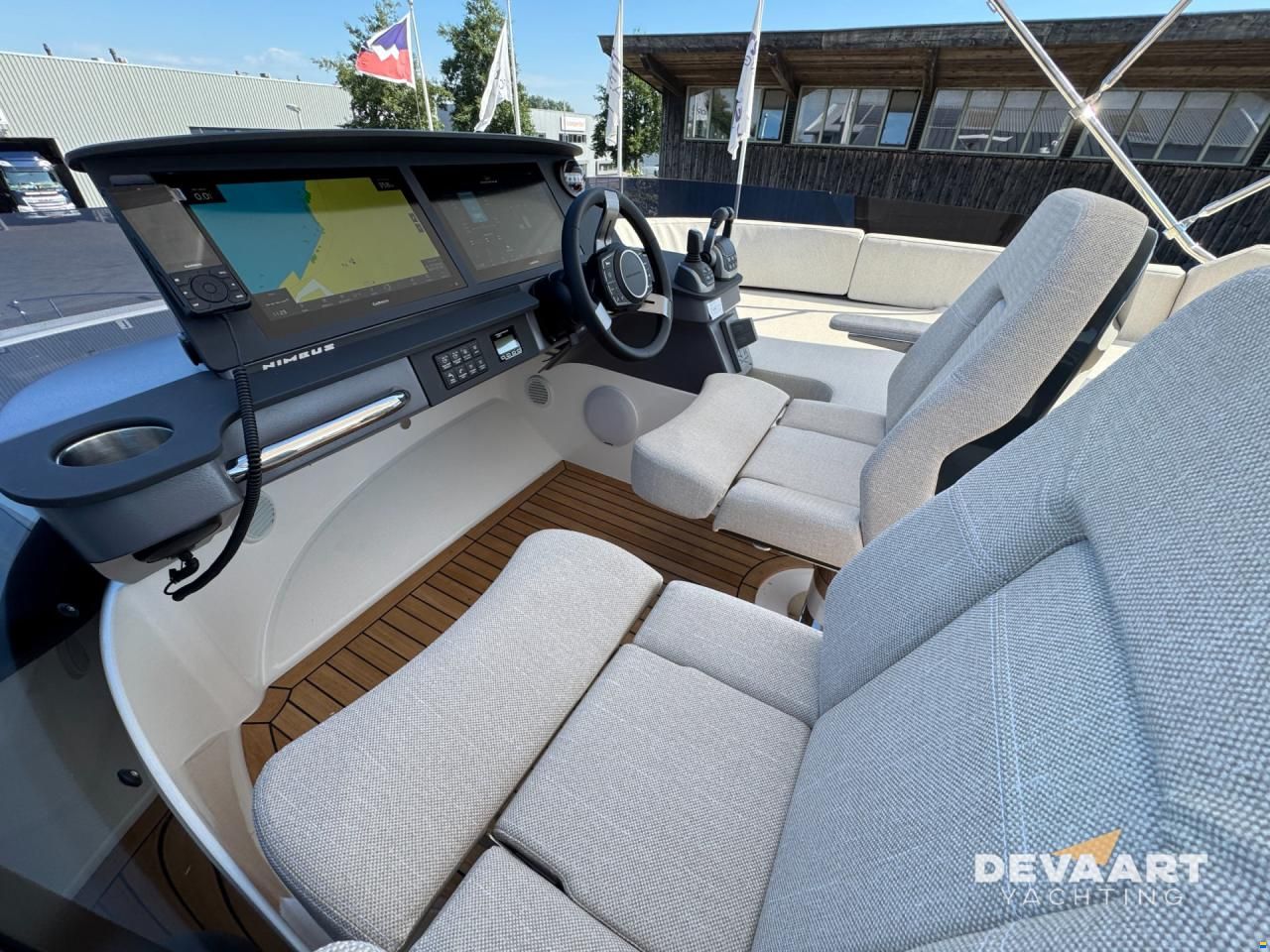 Nimbus 495 Flybridge