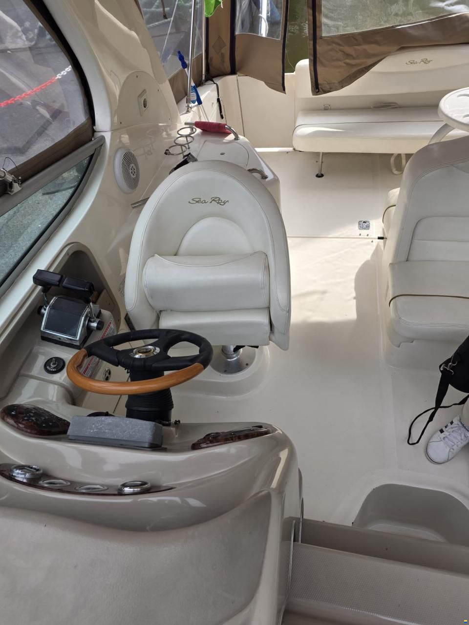 Sea Ray Sundancer 280