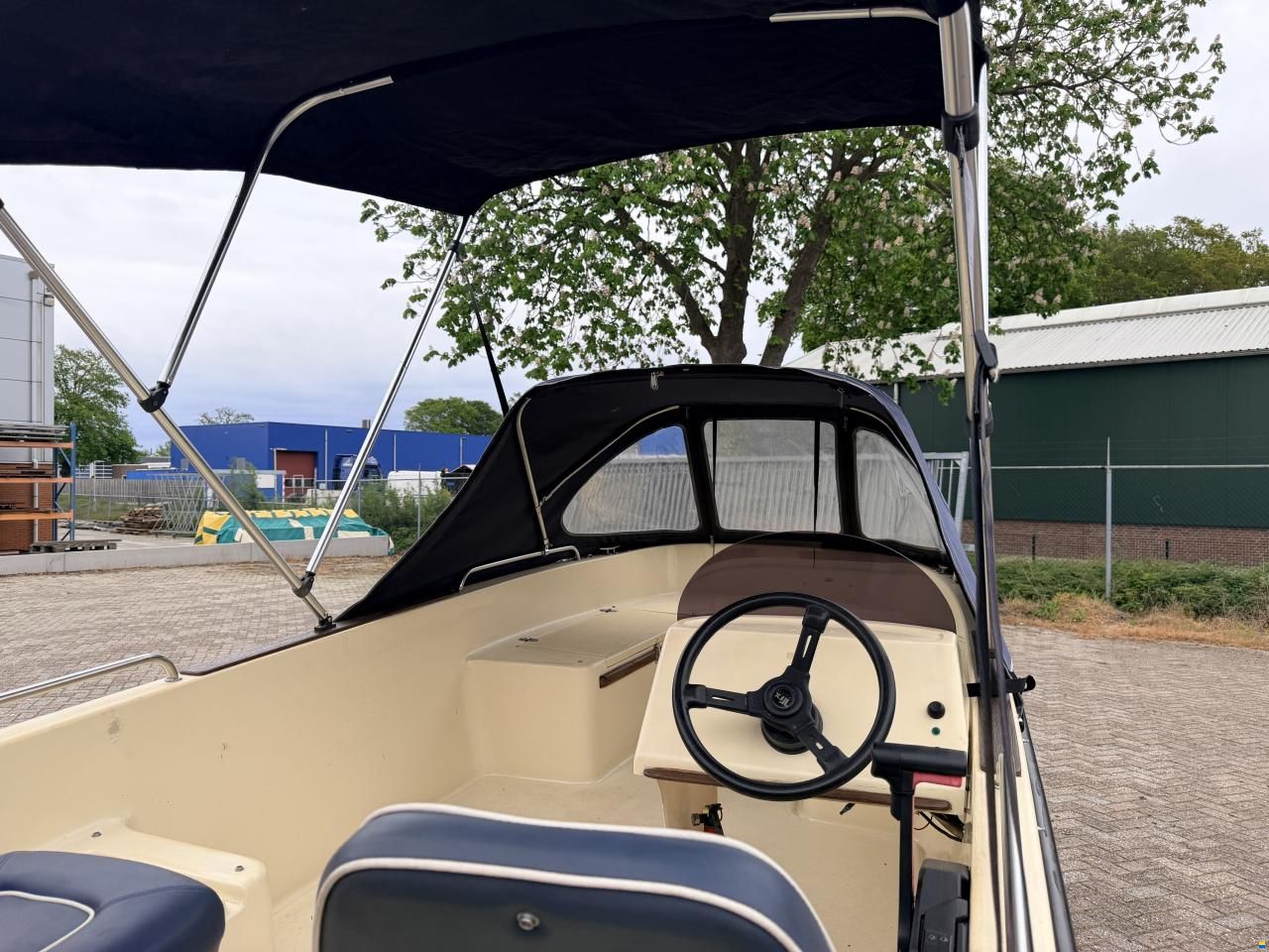 Onbekend Stabiele Motorboot Sloep