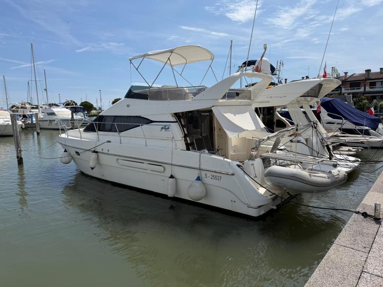 Azimut 40
