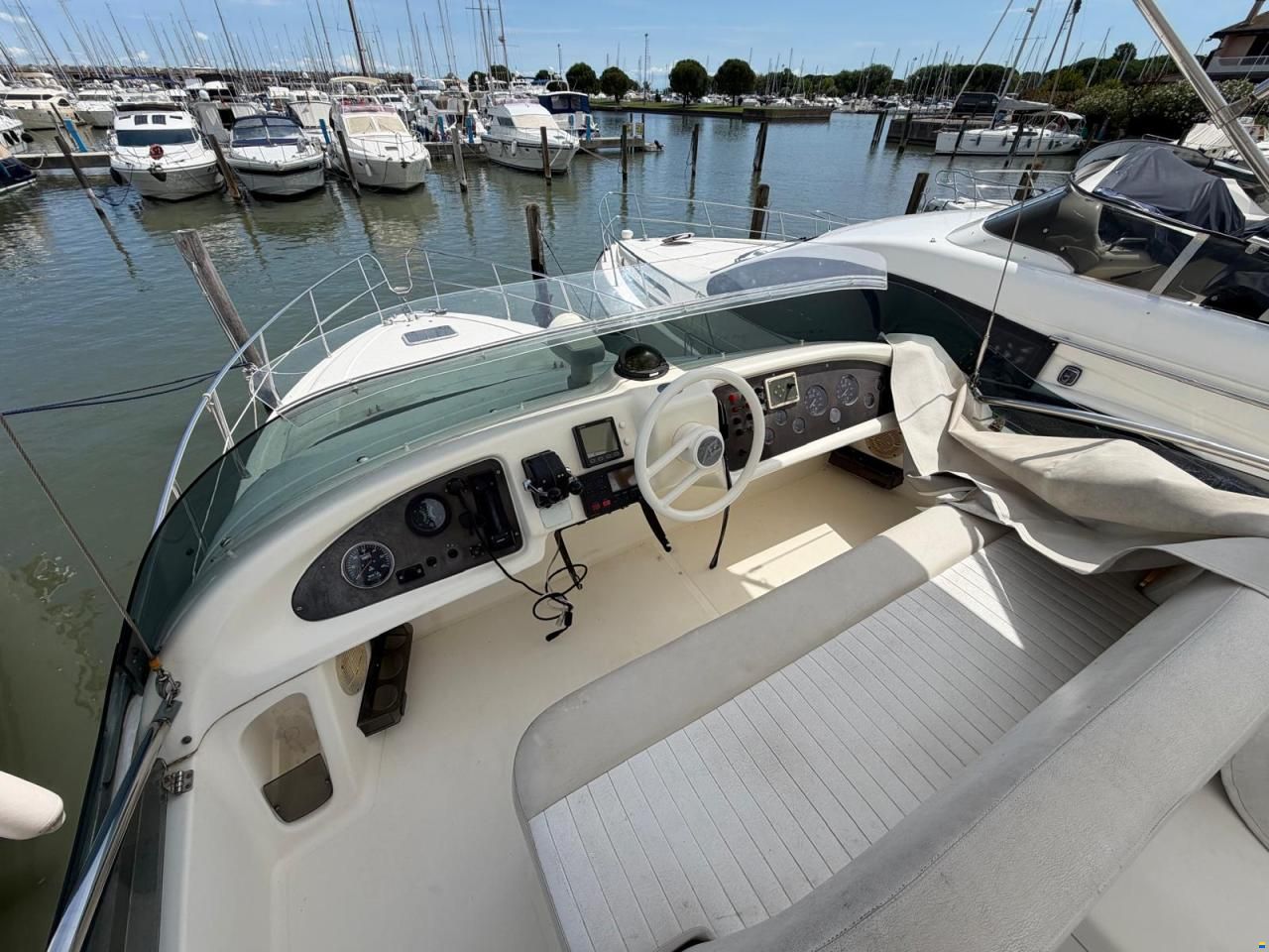 Azimut 40
