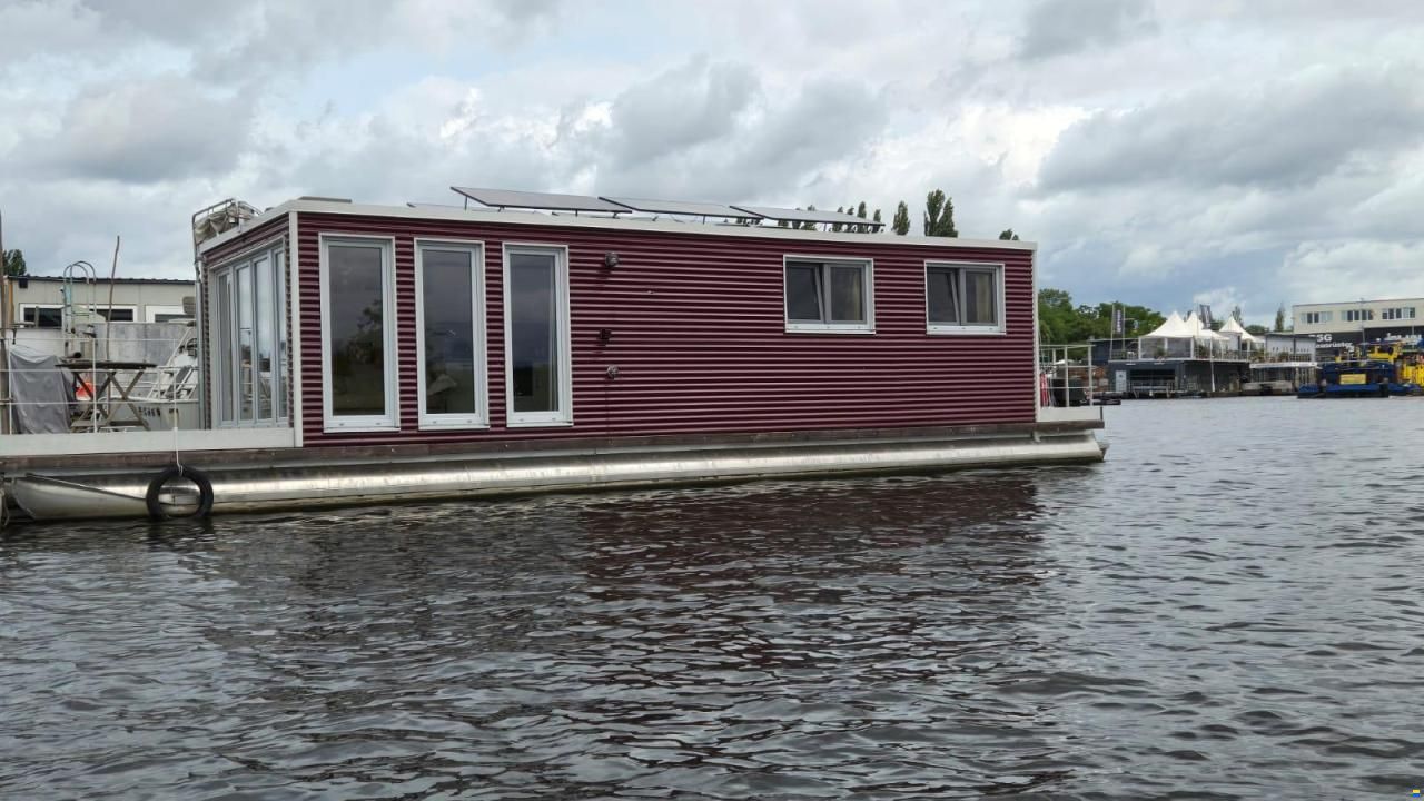 Elysion-Boote