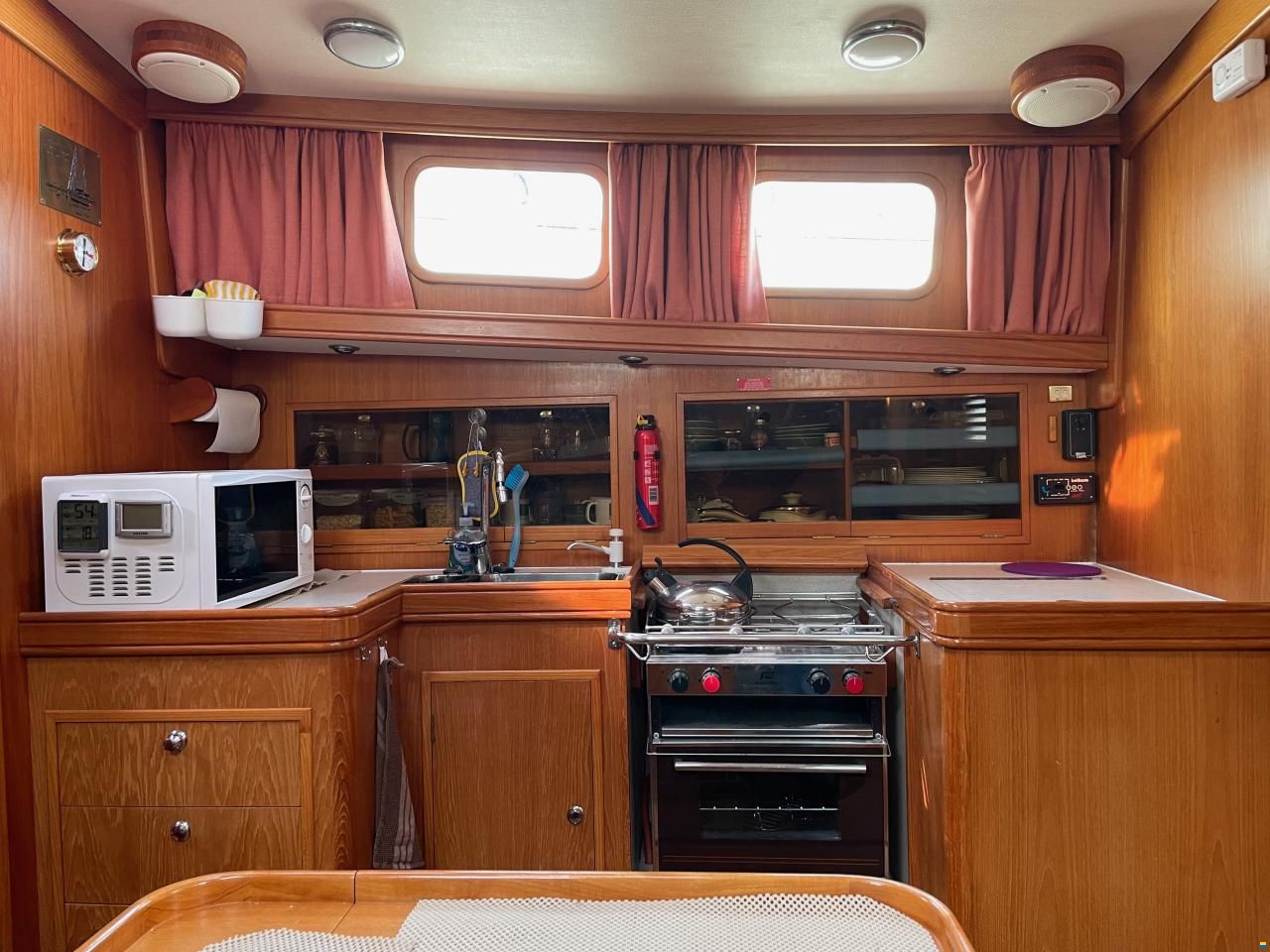 Northshore Yachts Fisher 37