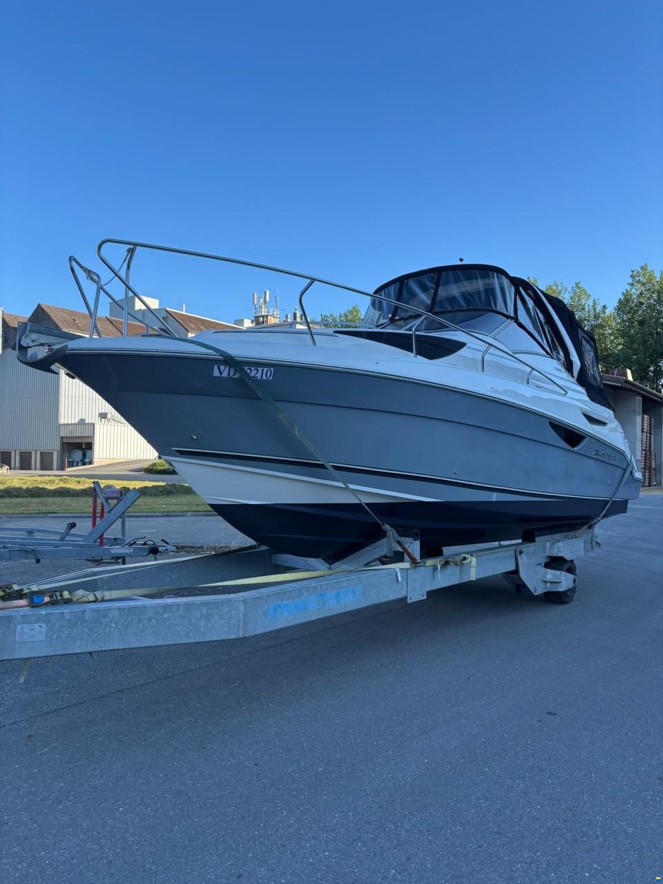 Larson Cabrio 857