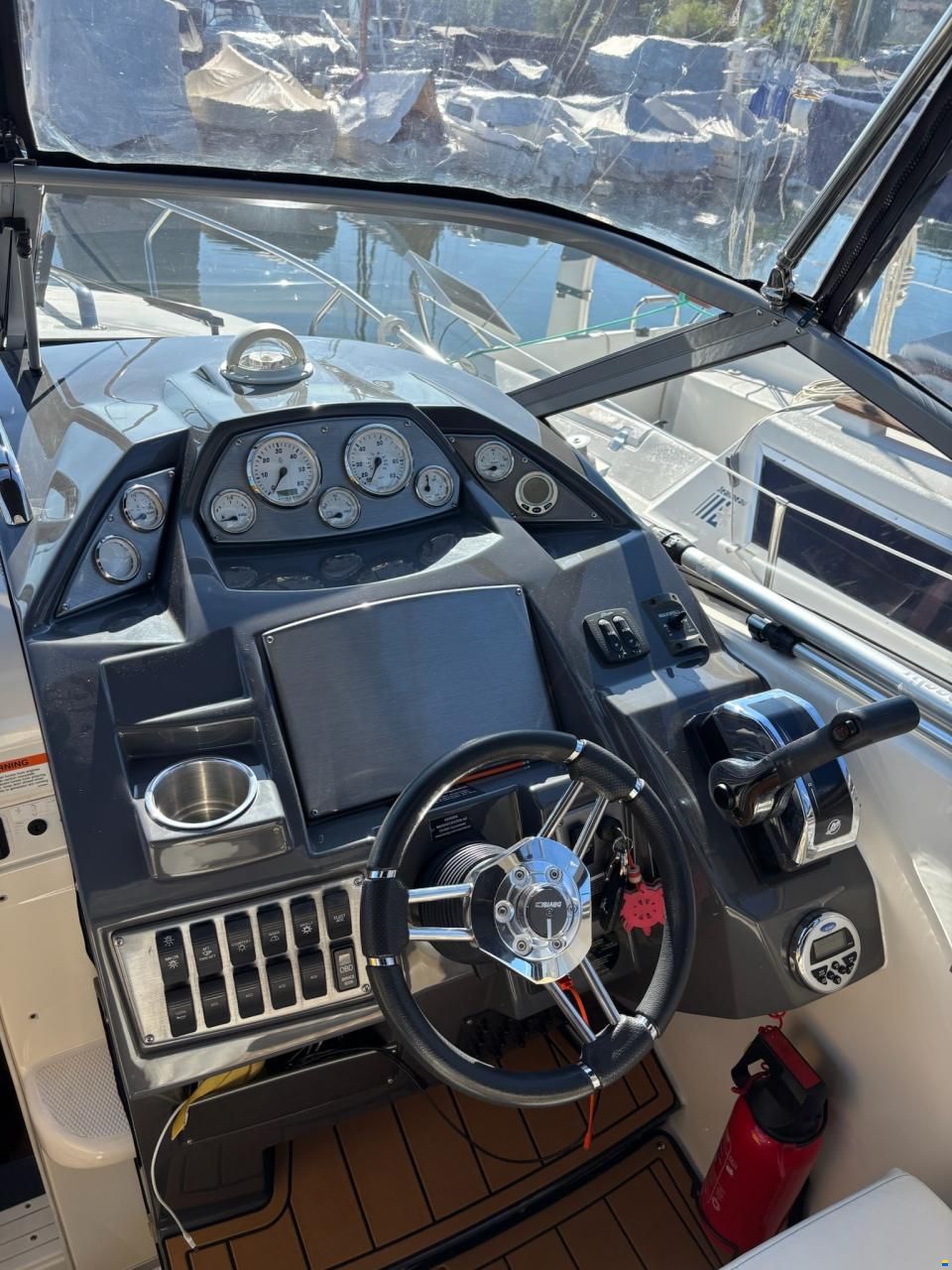 Larson Cabrio 857