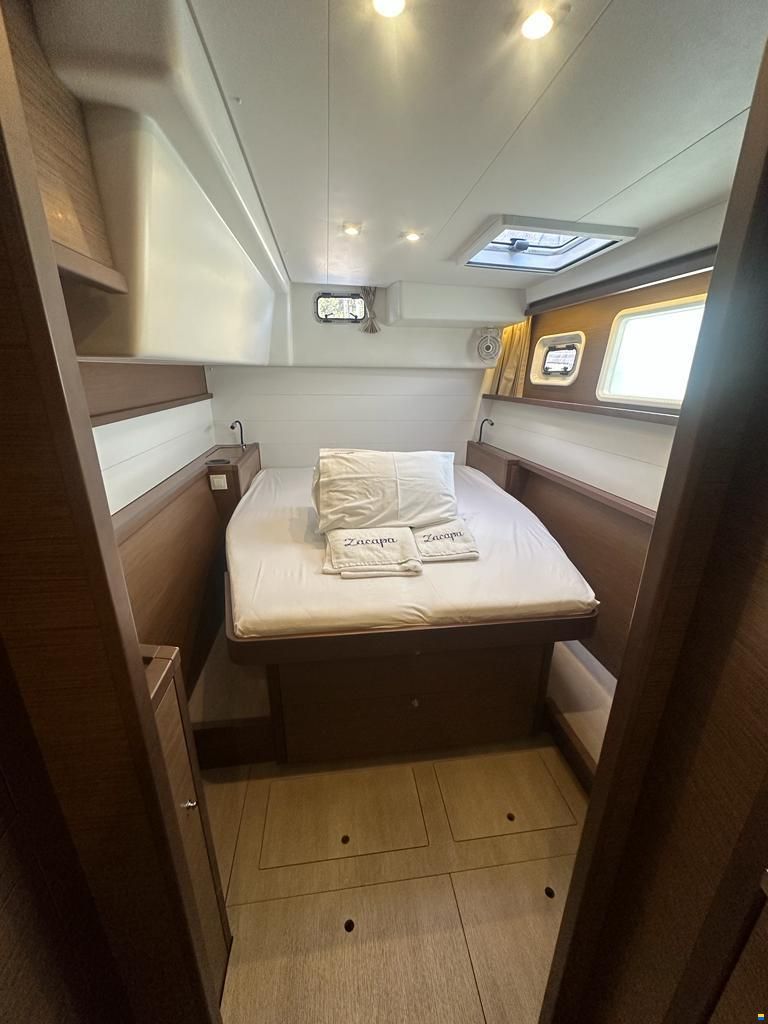 Lagoon 450F