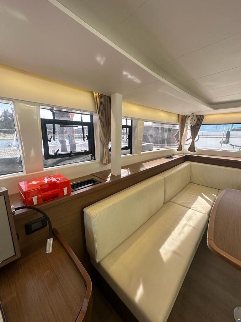 Lagoon 450F