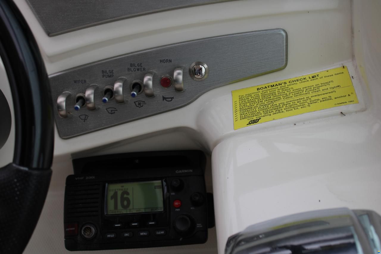 Sea Ray Sundancer 305 DA