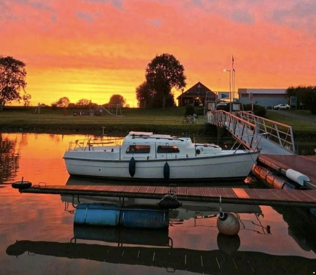 Cobramold Leisure 22