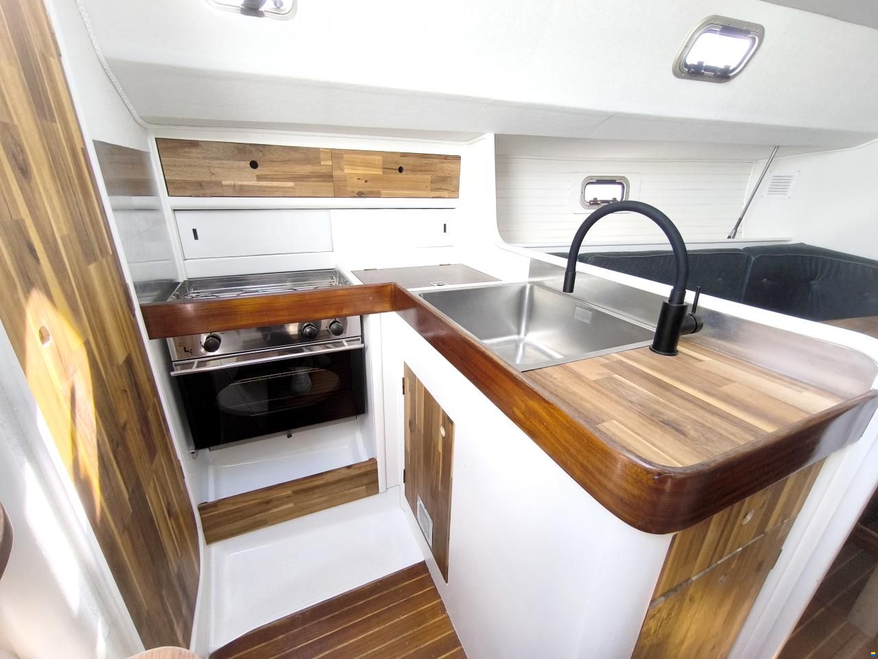 Beneteau FIRST 345