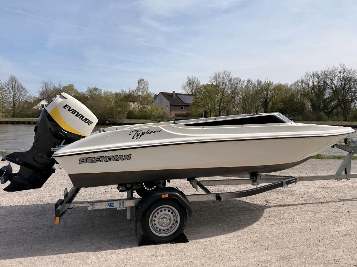 Beekmann Typhoon