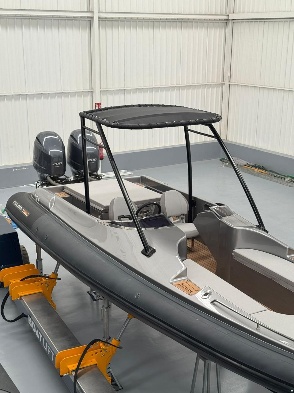 Naumatec Freccia 800