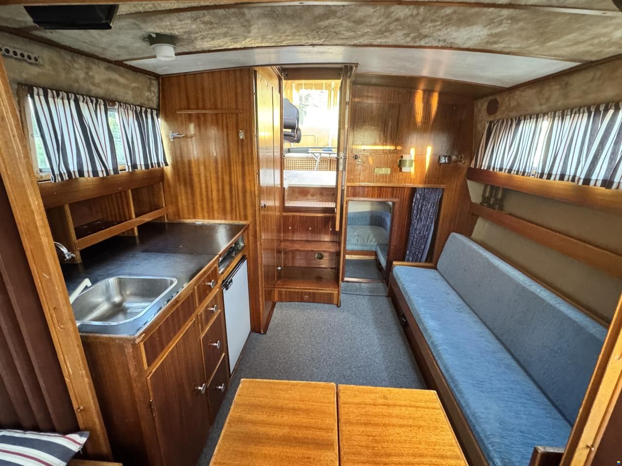 Coronet 31 Seafarer