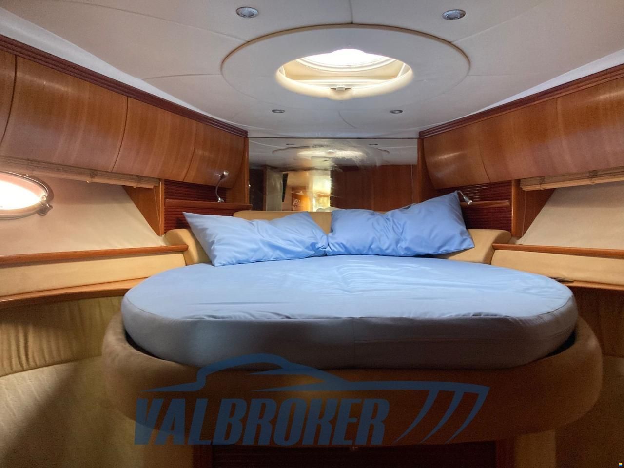 Atlantis 42
