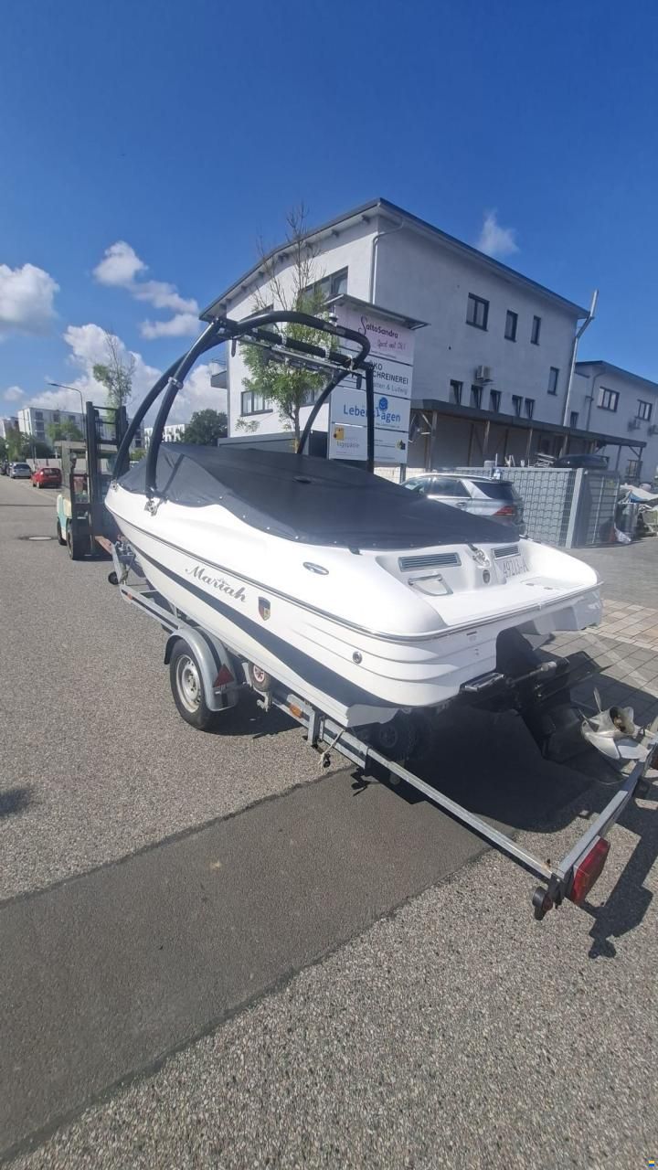 Mariah SX18 MIT WAKEBOARDTOWER, TRAILER