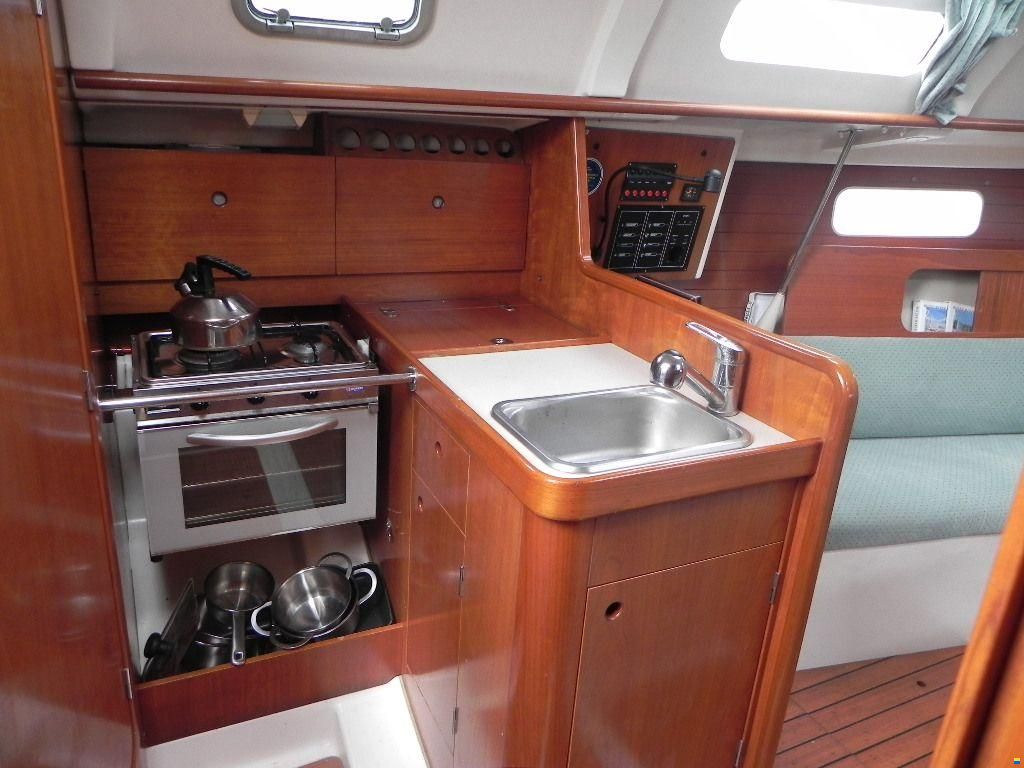 Beneteau Oceanis 321