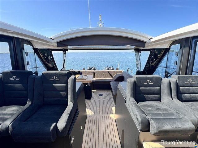 Sealine SC42 Custom