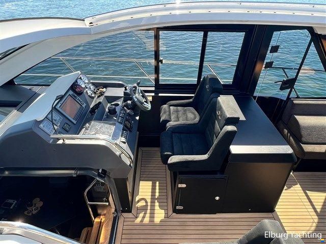 Sealine SC42 Custom