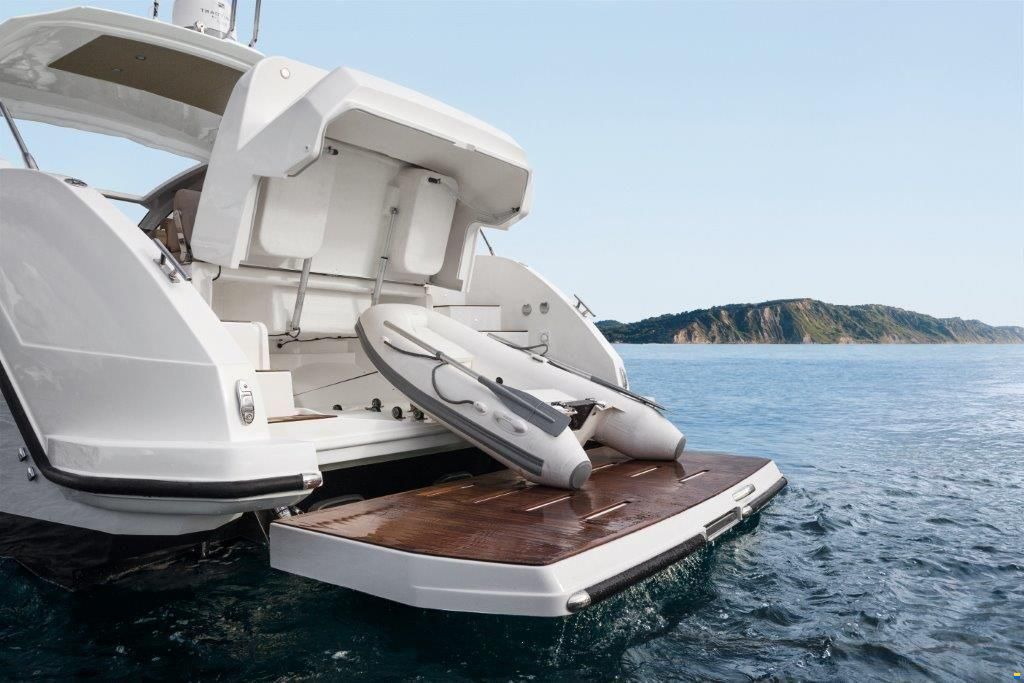 Azimut Atlantis 43