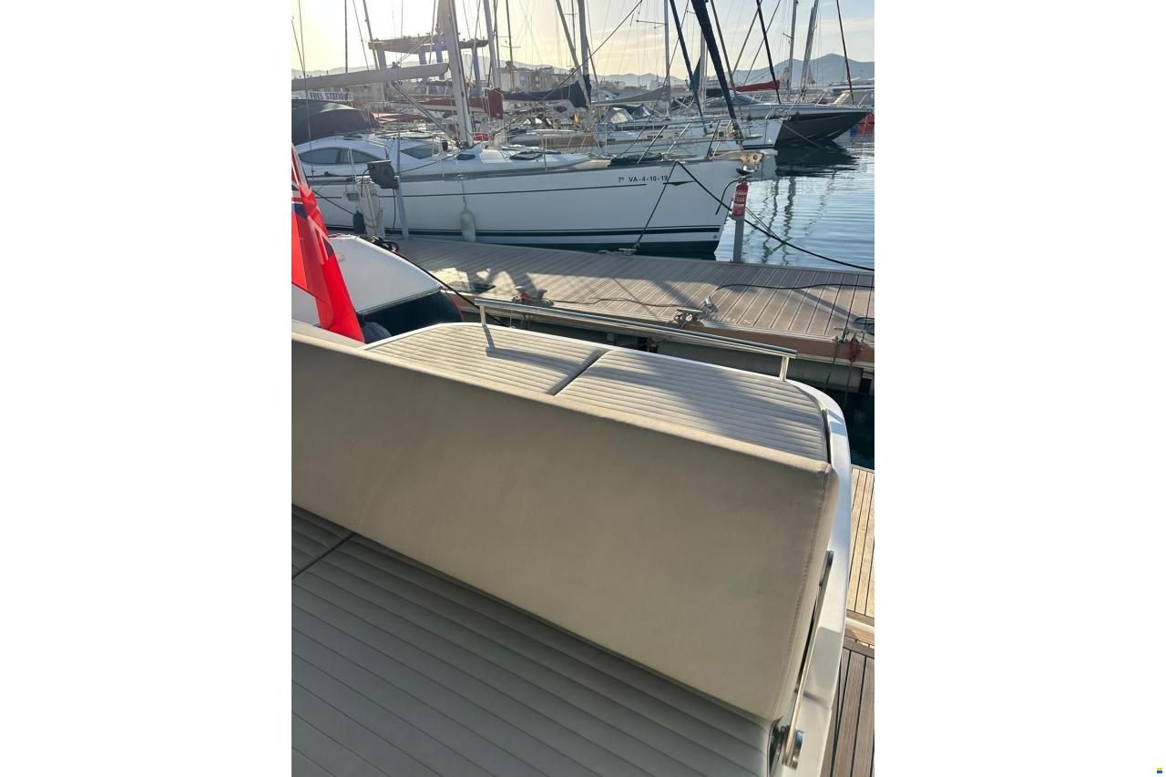 Azimut Atlantis 43