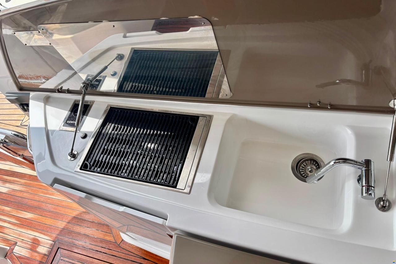 Azimut Atlantis 43