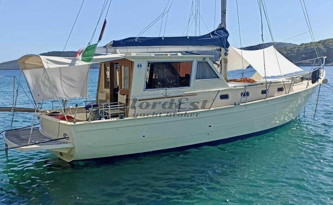 Franchini Motorsailer