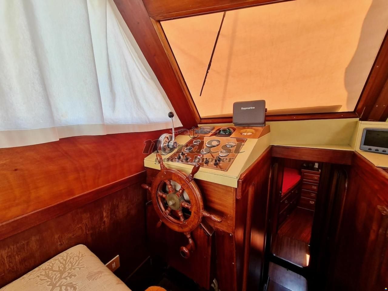 Franchini Motorsailer