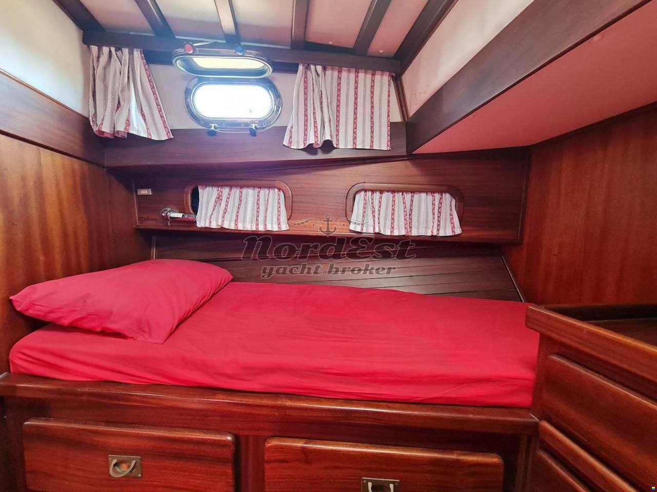 Franchini Motorsailer