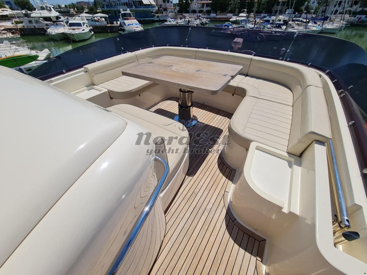 Mochi Craft Dolphin 64 Cruiser