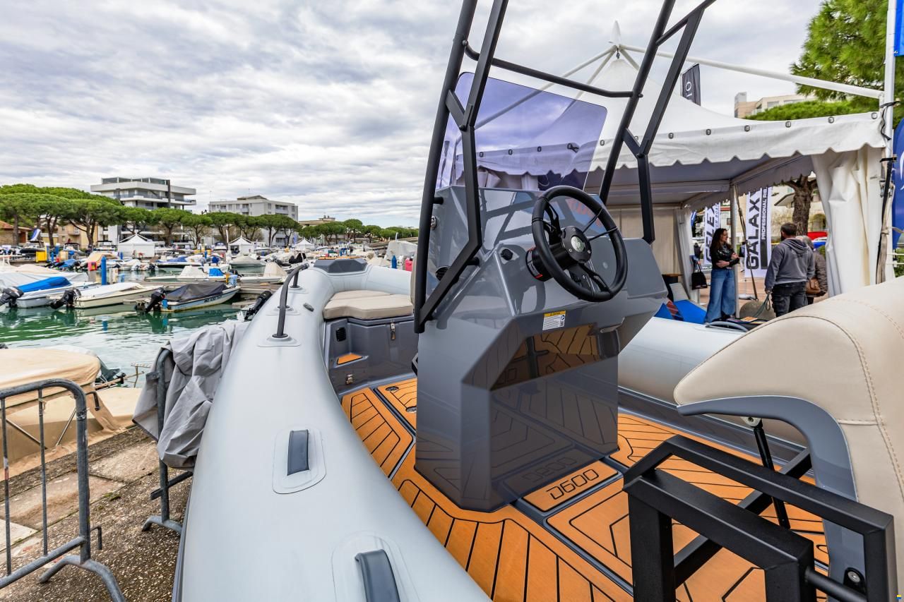Grand D600 LUX