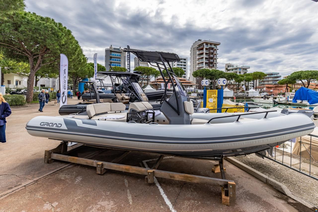 Grand D600 LUX