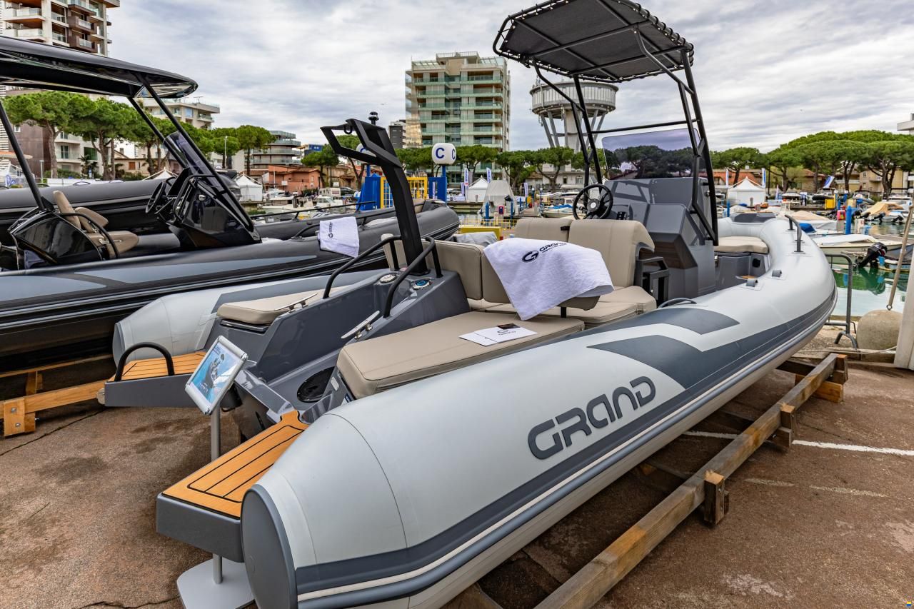 Grand D600 LUX